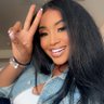 Who is she ?'s profile picture
