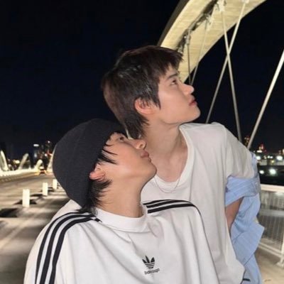 톤또 아카이빙's profile picture