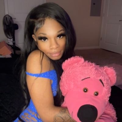 #Caramelcakess #New Acct๐๐ฝโโ๏ธ's profile picture