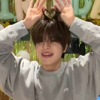 비밀's profile picture