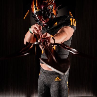 Sam Leavitt's profile picture