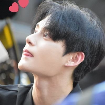 ᑎila's profile picture