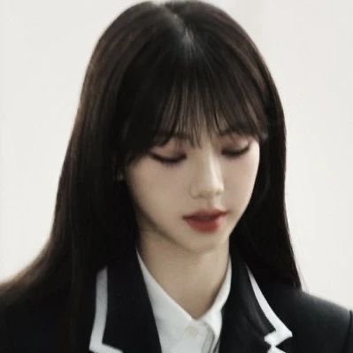 livingcals's profile picture