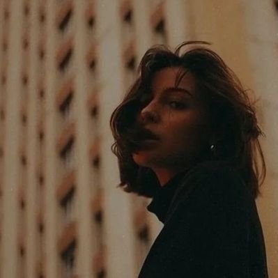 La tatata's profile picture