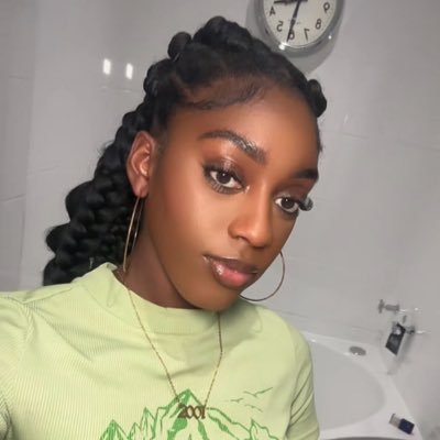 pre 💚's profile picture