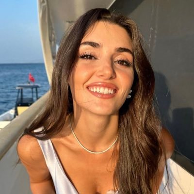 shosduniya's profile picture