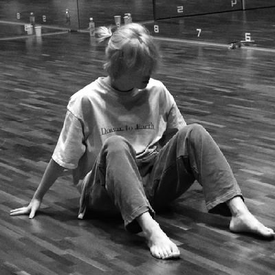 MOON FOR JIMIN 🤍 MUSE's profile picture