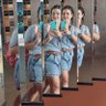 Maluca anti-furo nas orelhas profil fotoğrafı