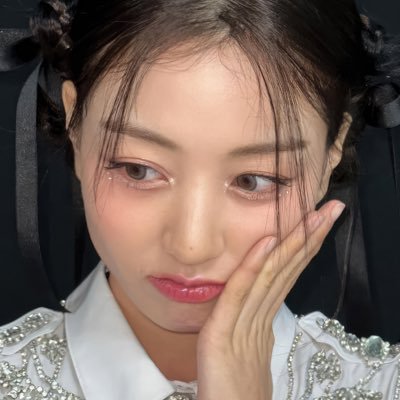 𝑚𝑜𝑛𝑖 ⁷⁺⁹'s profile picture