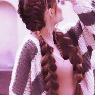 g ü L.'s profile picture