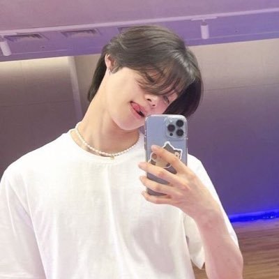 제이..'s profile picture