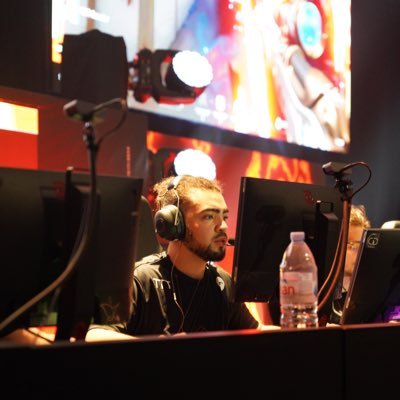yayax750's profile picture
