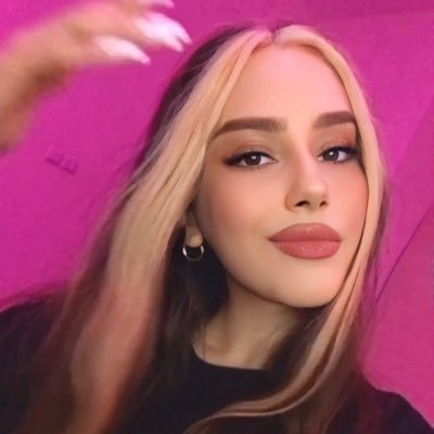 باترفلآی🦋's profile picture