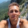 Artem Mayer's profile picture