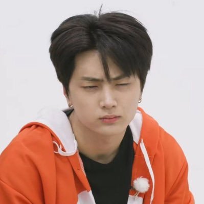 ꒰ 𝘧𝘭𝘶𝘧𝘧𝘺 ꒱˚ ༘ (slow)'s profile picture