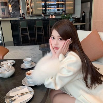 秘密's profile picture