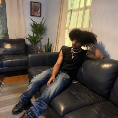 Chase Williamson's profile picture