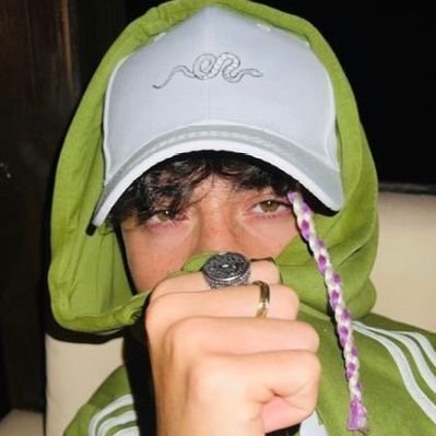 ross🍒simobale era's profile picture