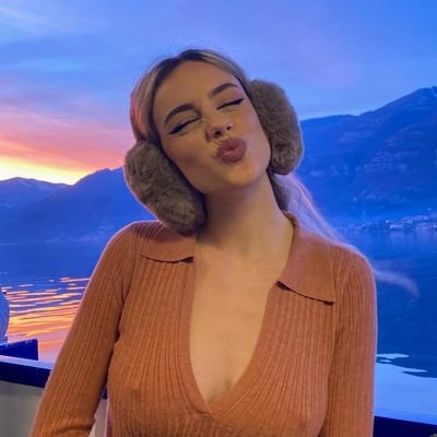 Claudia's profile picture