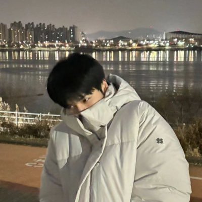 밤하늘's profile picture