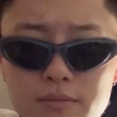 스껄..'s profile picture