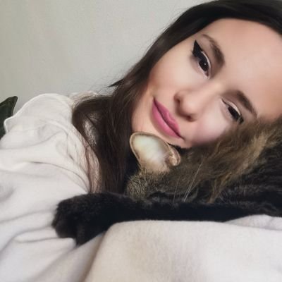 AvaBl0om's profile picture
