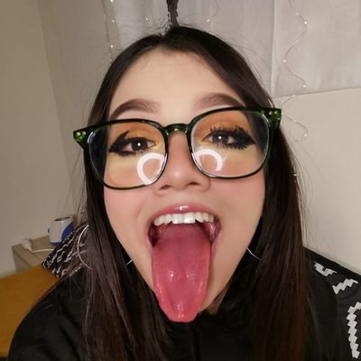 yy52052100's profile picture