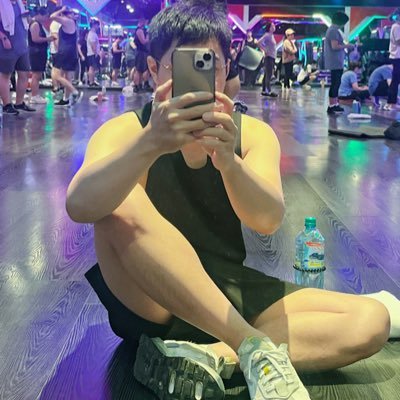 gay5438's profile picture