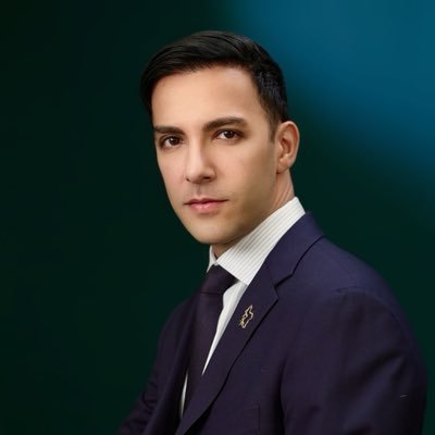 AliVaez's profile picture