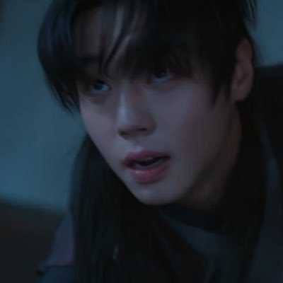 L 🐰's profile picture