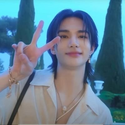 Luna 💙🤍's profile picture