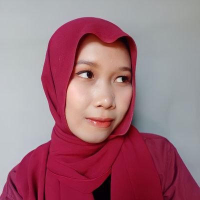 L i L i s ``'s profile picture