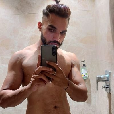 Hot Munda 25's profile picture