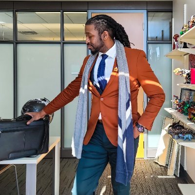 PhuzzieSlippers's profile picture