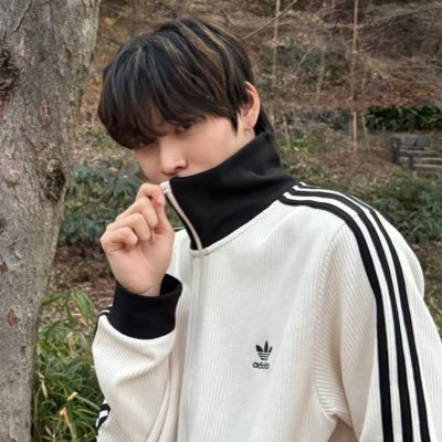 03's profile picture