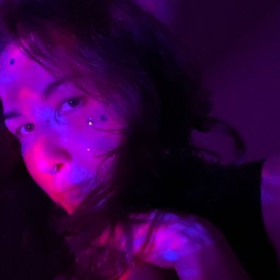яна и шитпост's profile picture