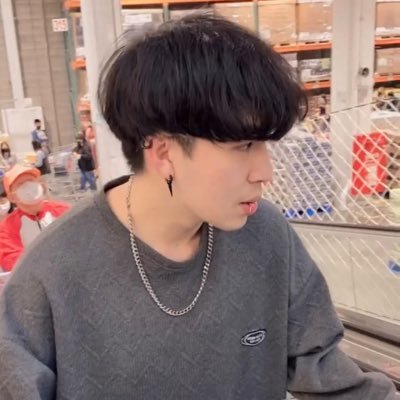azong8487's profile picture