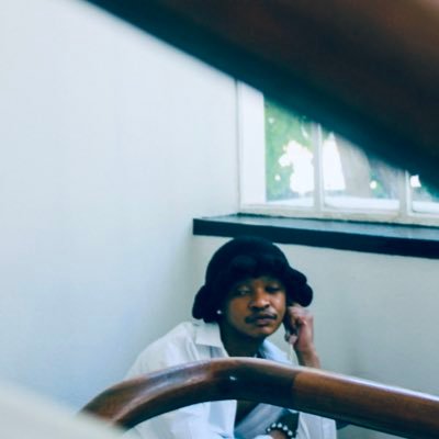 sandiblouse's profile picture