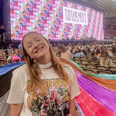 holly 🌻's profile picture