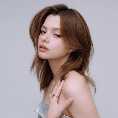 sapphicluvvr's profile picture