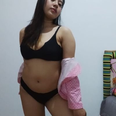 MElvirarika's profile picture