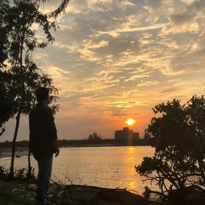 Y U D H A's profile picture