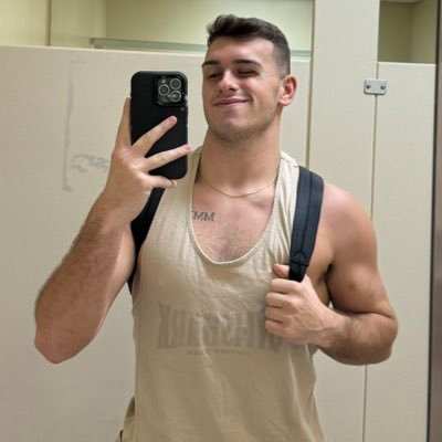 Joey Apisa's profile picture