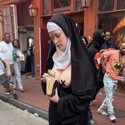 mardi gras flashing 2025's profile picture