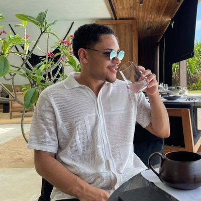 🏝️.'s profile picture