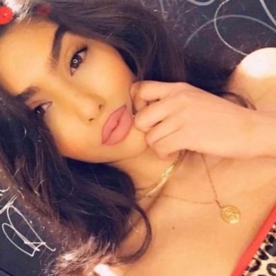 avamvria's profile picture