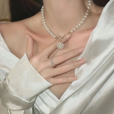 givehush9100's profile picture