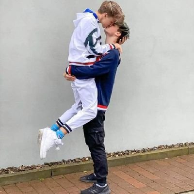 M692024's profile picture