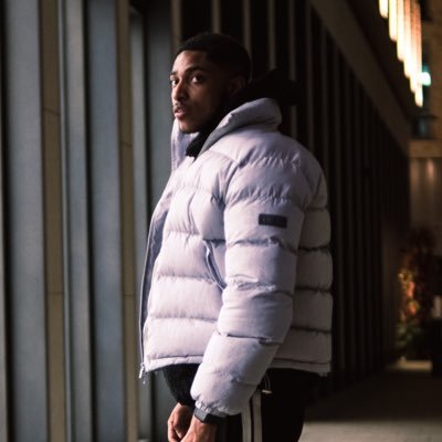 🧏🏾's profile picture