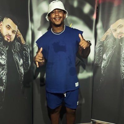 darllanllan's profile picture